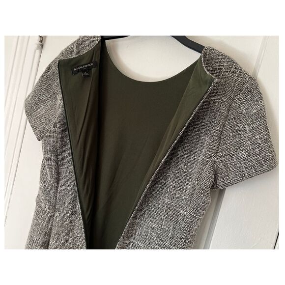 BANANA REPUBLIC DRESS SZ2 DARK GREEN WHITE BOUCLE STRETCH KNIT CAP SLEEVE SHEATH - Picture 3 of 10